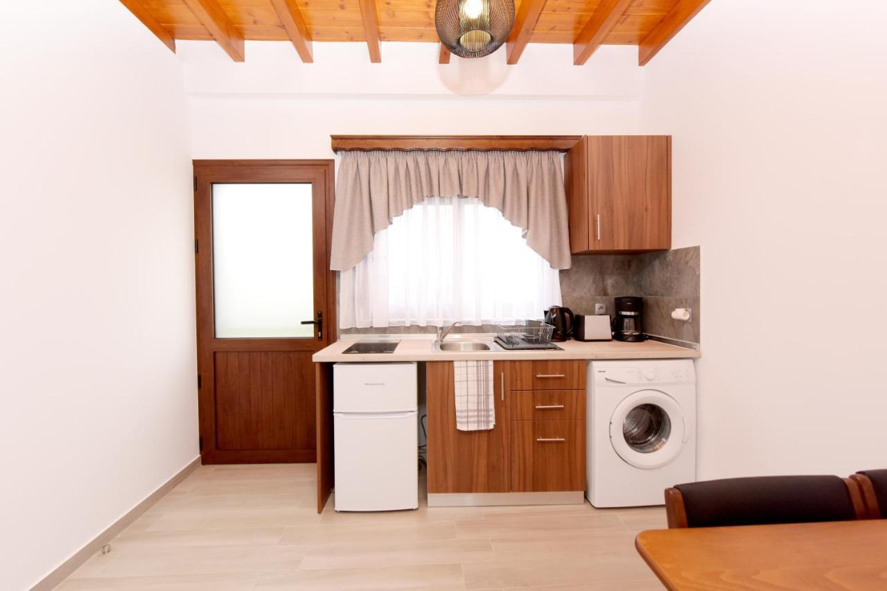 Paraskevi Luxury Apartments Kattavia Exterior photo